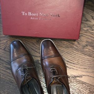 Men’s dress shoes